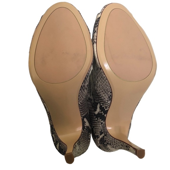 HALOGEN Snake-Print Open toe Real Leather peep-toe Heels - Picture 3 of 10